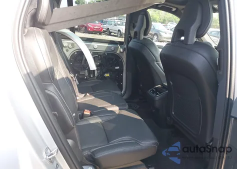 2021 Volvo Xc90 T6 R-Design 7 Passenger z USA, uszkodzony, nr VIN YV4A22PM0M1768805